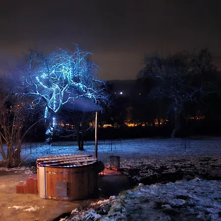 Feriehus Spokojne Wzgorze Plawna (Tarnow)